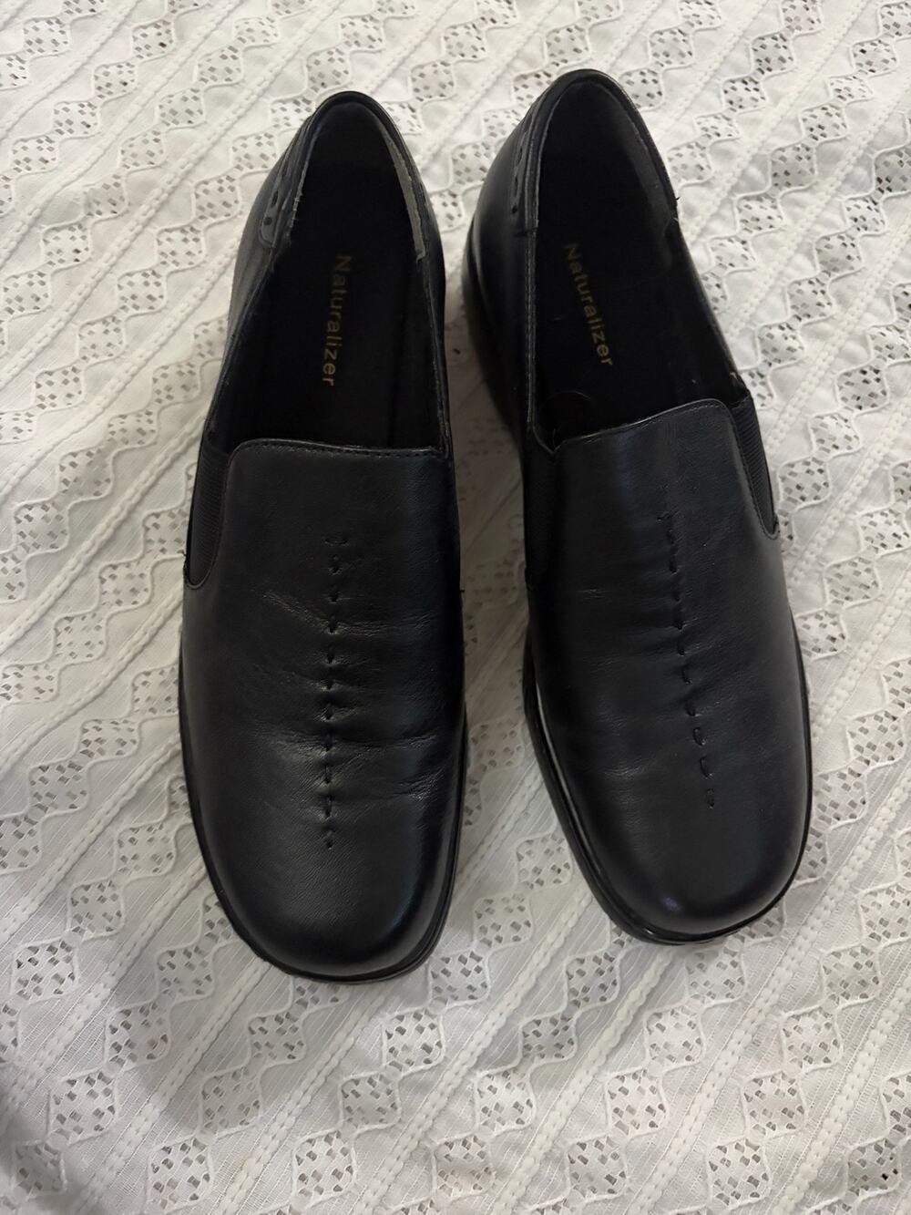 Naturalizer Women's Black Leather Slip On Loafers Comfort Shoes Size 9M
